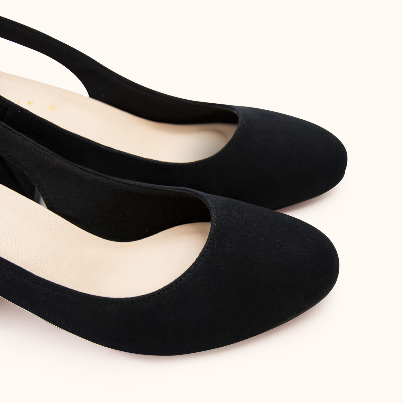 DOLLY_88041_black_detail_02